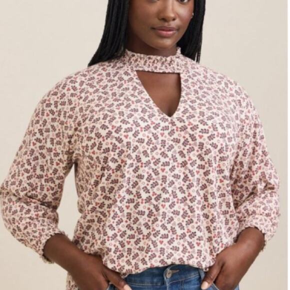 Torrid Textured Jersey Choker Neck Smocked Bottom Top - Picture 1 of 8